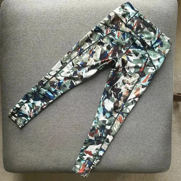 Free People Movement Multi Colored Guinevere Camo Workout Leggings Small - Picture 1 of 6